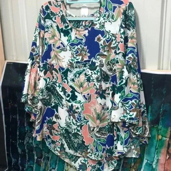 EST.1946 brand‎ flowing floral top/ blouse bell sleeves - Picture 1 of 8